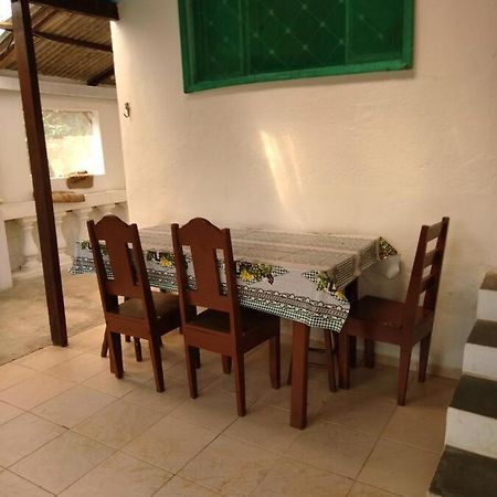 Chale No Jardim Ar Condicionado Pereque Acu Villa Ubatuba Luaran gambar